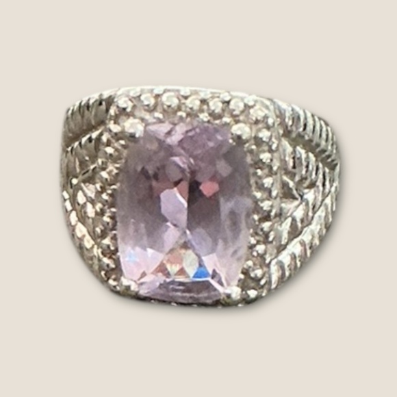 Sterling Silver Lilac colored CZ Ring - Picture 4 of 6